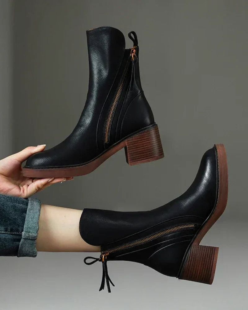 Valorine | Elegant Black Boots with Comfortable Heel