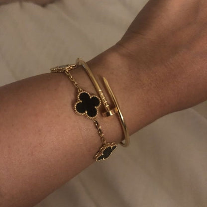 Schwarzes Trinity Armband