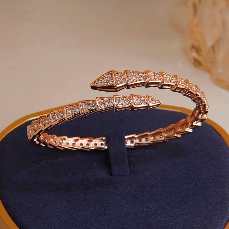 Deluxe Serpent Armband