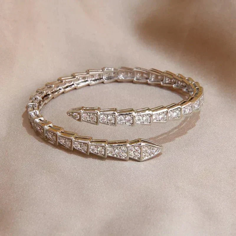 Deluxe Serpent Armband
