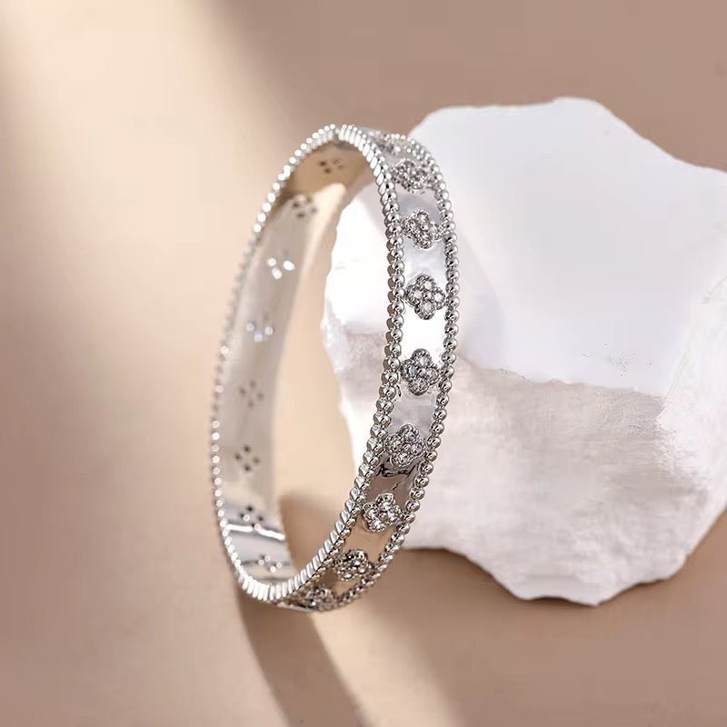 Clover Bangle