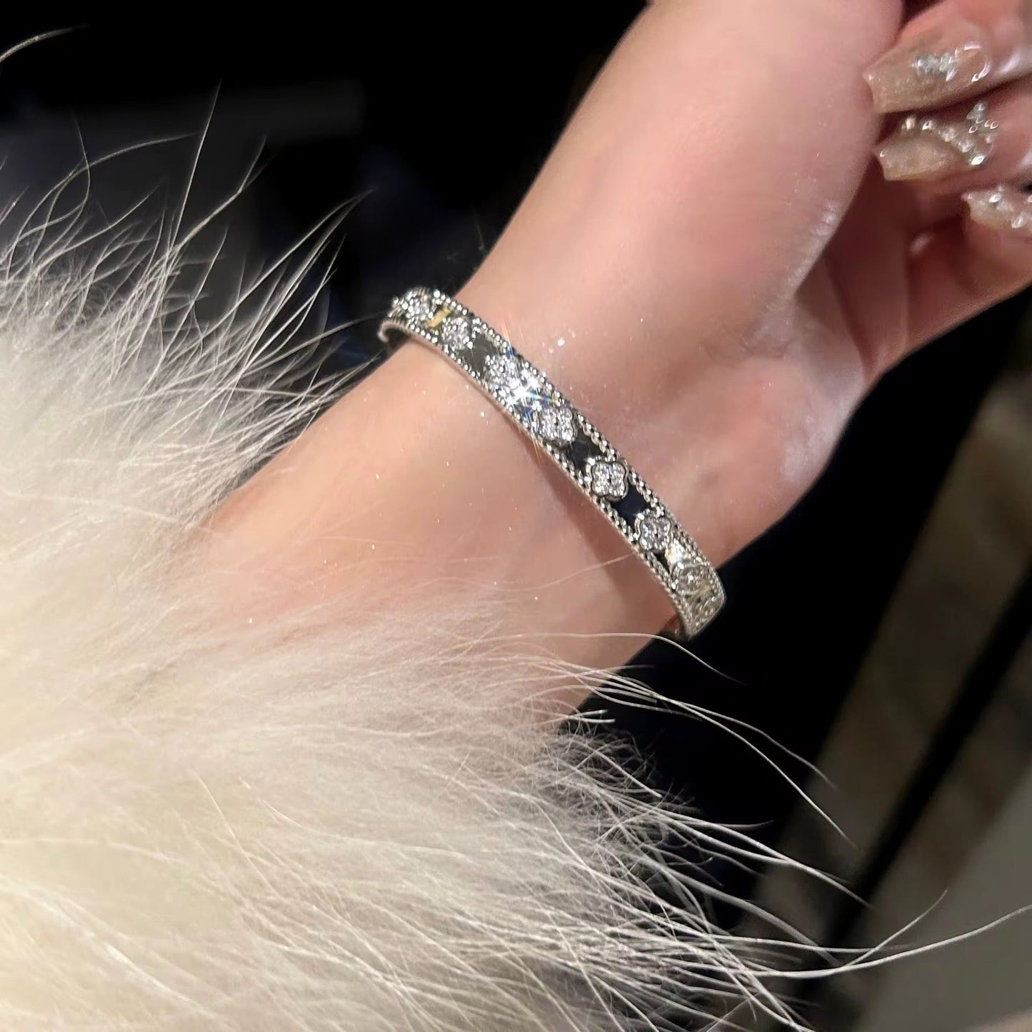 Clover Bangle