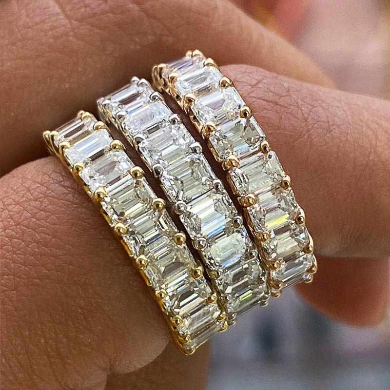 Goldener Kubus-Ring