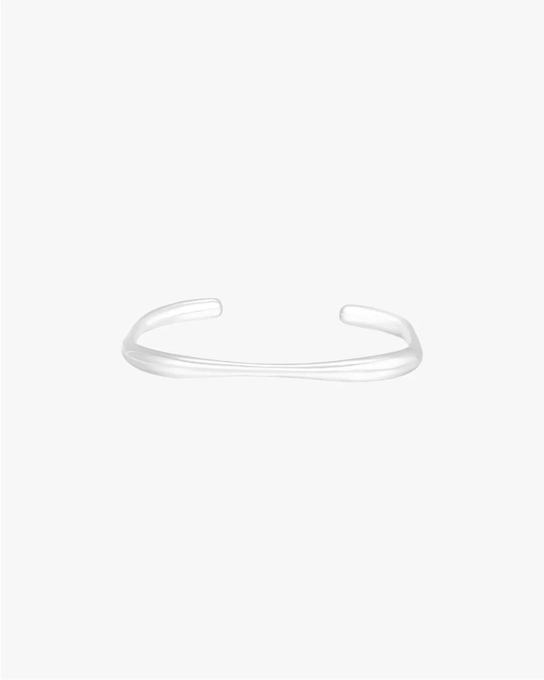 Ava Bangle