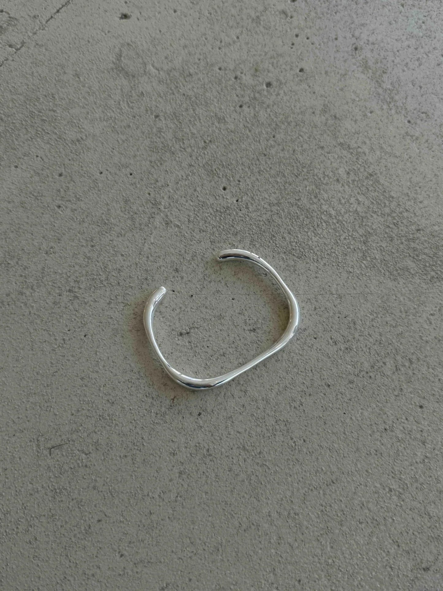 Ava Bangle